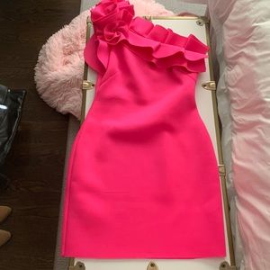 Great condition, worn 1, one of my FAV dresses, comfortable scuba material